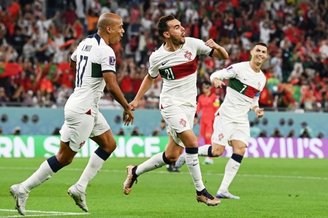 Selebrasi gol Ricardo Horta -tengah- dalam laga terakhir Grup H antara Korea Selatan Vs Portugal di Piala Dunia 2022. (Foto: FIFA)