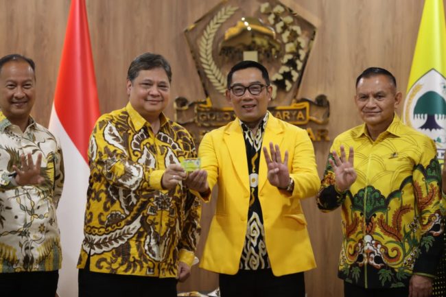 Ridwan Kamil resmi bergabung dengan Partai Golkar.