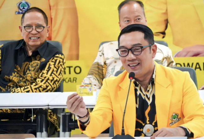 Ridwan Kamil bergabung dengan Partai Golkar.