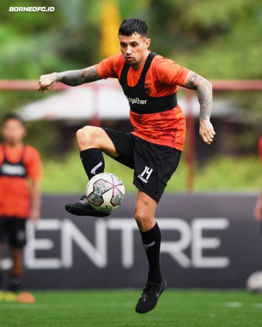 Stefano Lilipaly akan memimpin Borneo FC duel dengan tuan rumah Persebaya Surabaya dalam jadwal Liga 1 Jumat 3 Februari 2023. (Foto: Borneo FC)