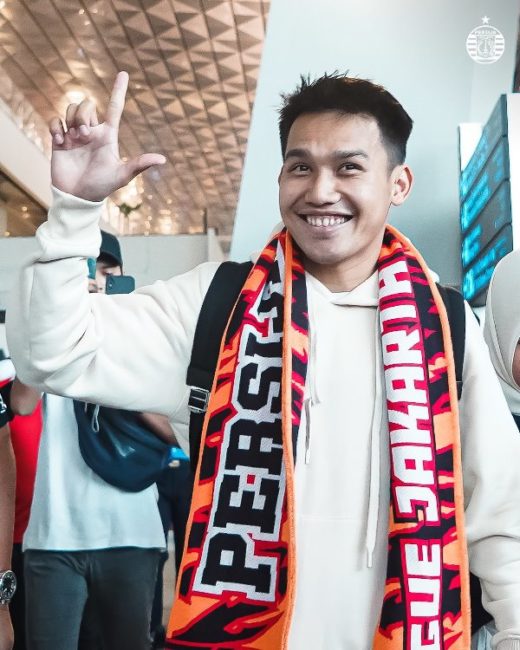 Witan Sulaeman disambut Jakmania. (Foto: Persija Jakarta)