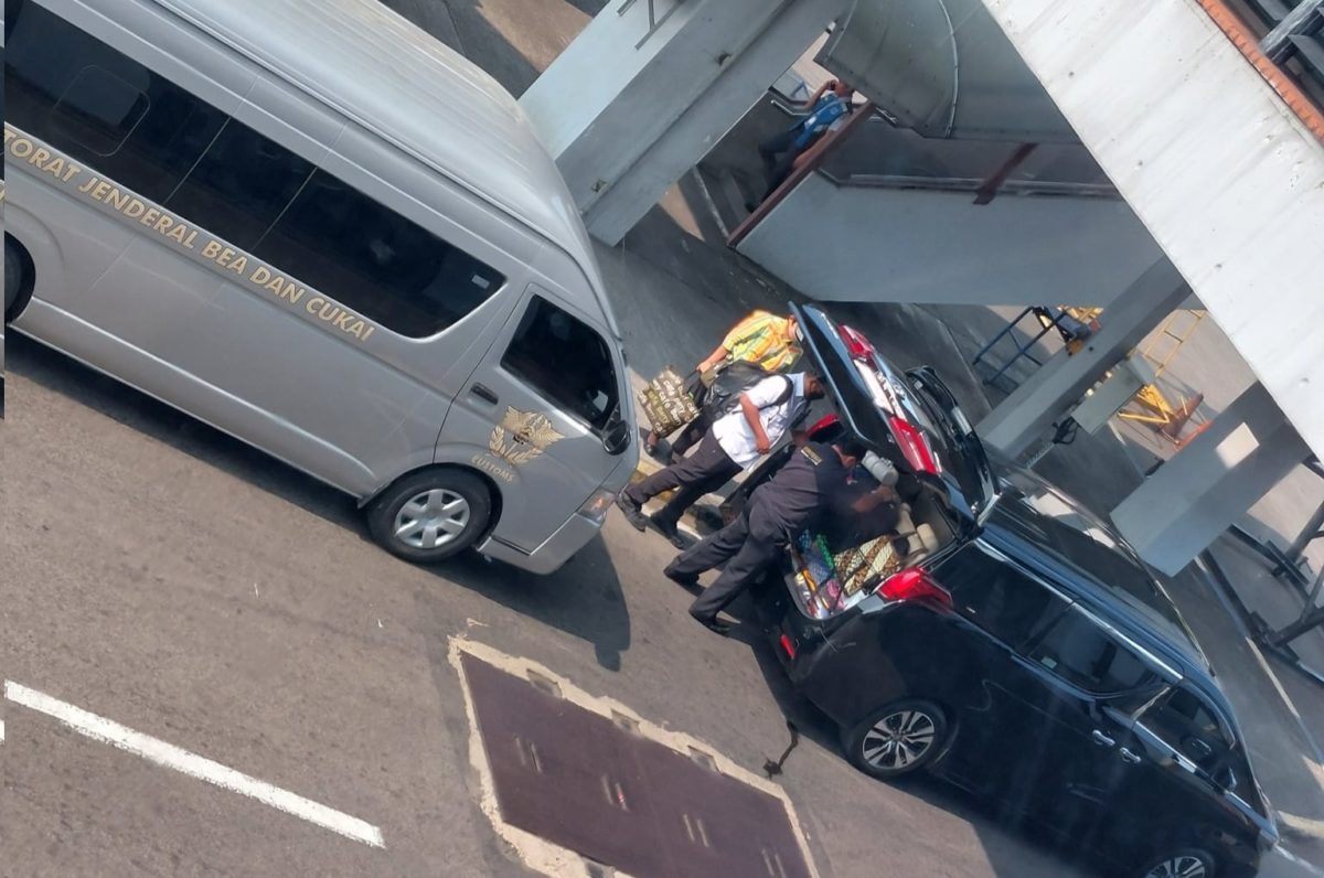 Mobil Alpard masuk apron Bandara Soetta jemput Sri Mulyani, PT Angkasa Pura II buka suara (Dok Istimewa)