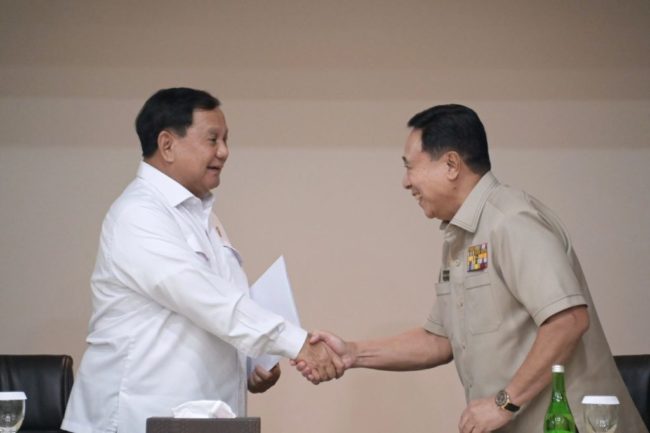 Menteri Pertahanan Prabowo Subianto melakukan kunjungan kerja ke Kantor Pusat Persatuan Purnawirawan (PP) Polri, di Jakarta, Senin (15/5/2023). (Biro Humas Setjen Kemhan)