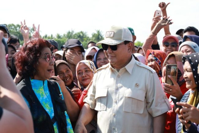 Menteri Pertahanan Prabowo Subianto dan Menteri Kelautan Susi Pudjiastuti.