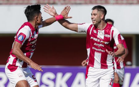 David Gonzalez (kanan) merayakan golnya dalam laga RANS Nusantara Vs Persis Solo. (Foto: Persis)