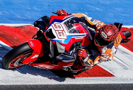 Marc Marquez berubah pikiran soal timnya di MotoGP 2024. (Foto: Box Repsol)