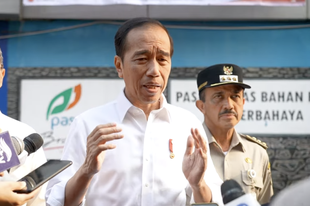 Presiden Joko Widodo (Jokowi) menjawab pertanyaan soal desakan kepada PKB untuk mendukung Prabowo-Erick.
