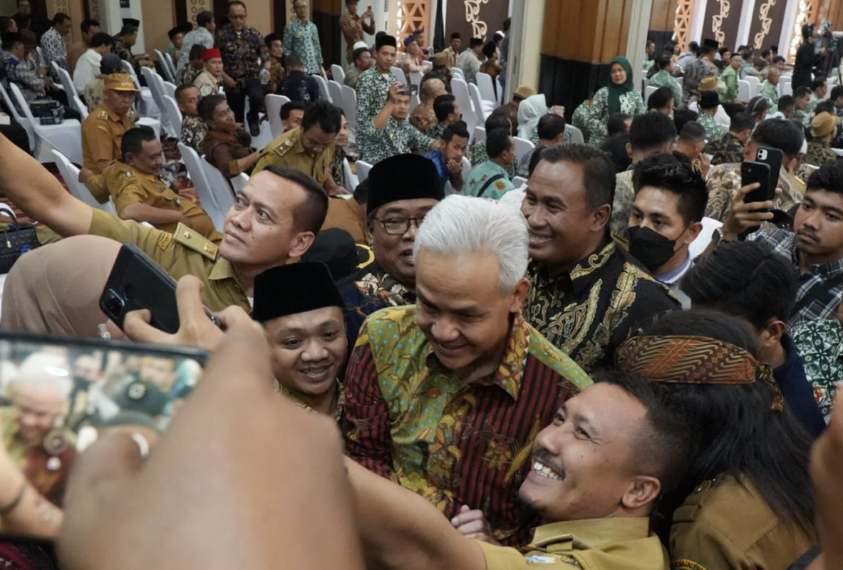 Ganjar Pranowo menghadiri Rapat Kerja Nasional (Rakernas) Perkumpulan Aparatur Pemerintah Desa Seluruh Indonesia (Papdesi).