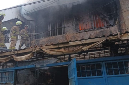 Kebakaran Melanda Bangunan Rumah di Jakarta Pusat dan Sebabkan 2 Korban Jiwa