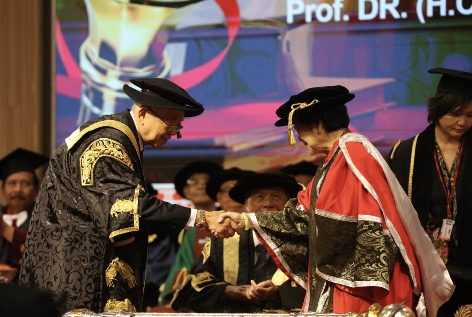 Megawati Soekarnoputri Terima Gelar Doktor Kehormatan dari Universitas Tunku Abdul Rahman (UTAR), Selangor, Malaysia, pada Senin, 2 Oktober 2023.