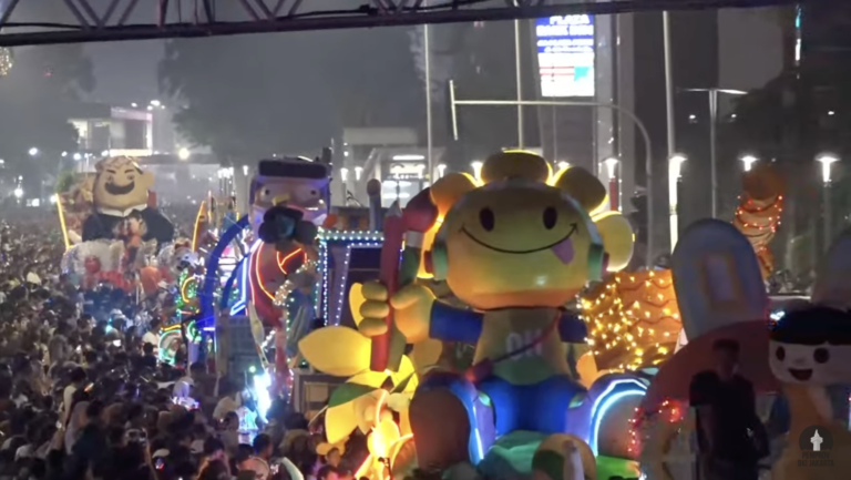 Kemeriahan Parade Budaya Saat Malam Tahun Baru Jakarta