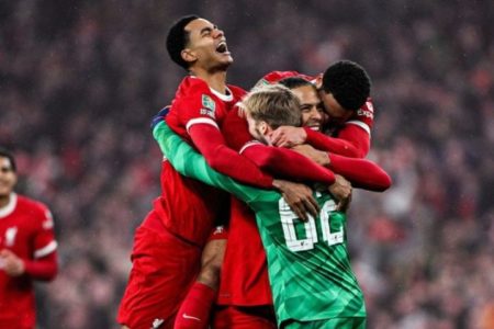 Liverpool berhasil meraih gelar juara Carabao Cup setelah mengalahkan Chelsea di laga final