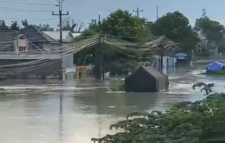 Jalur Kudus-Demak Lumpuh Total Imbas Banjir (Dok @infomitigasi)