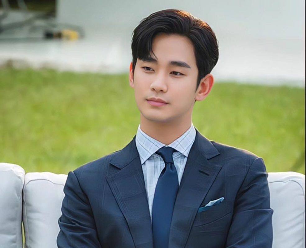 Kim Soo Hyun dalam salah satu scene drama Queen of Tears