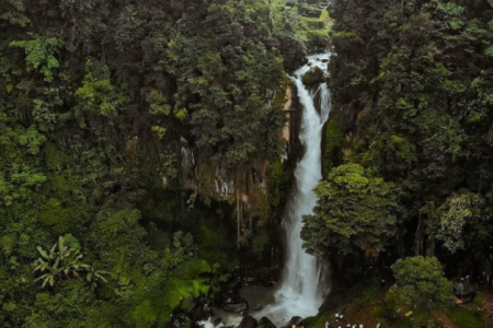 Menelusuri keindahan air terjun sikulikap: lokasi, jam buka, tiket masuk, dan daya tarik yang menggoda