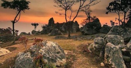 Stone Garden Citatah, Destinasi Wisata di Bandung Barat yang Lagi Hits, Keindahan Alamnya Bikin Betah Berlama-lama!