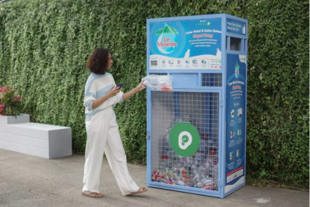 Melalui program plasticpay, Le Minerale bawa solusi darurat sampah plastik. (Foto: dok. Le Minerale)