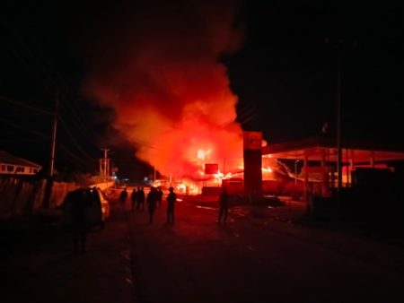 KKB bakar belasan kios dan gedung sekolah di Distrik Paniai Papua (Dok Polres Paniai)