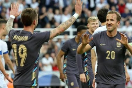 Timnas Inggris berhasil menang 3-0 atas Bosnia pada laga uji coba internasional