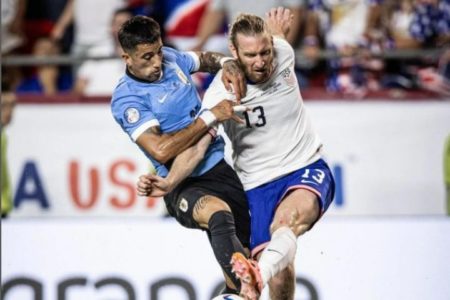 Timnas Amerika Serikat gagal lolos ke babak 8 besar Copa America 2024 setelah kalah 0-1 dari Uruguay