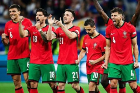 Timnas Portugal melangkah ke babak 8 besar Euro 2024 setelah menang adu penalti atas Slovenia