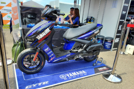 Yamaha cygnus gryphus 2025, skutik sporty yang bisa tempuh 295 km dengan sekali isi bensin