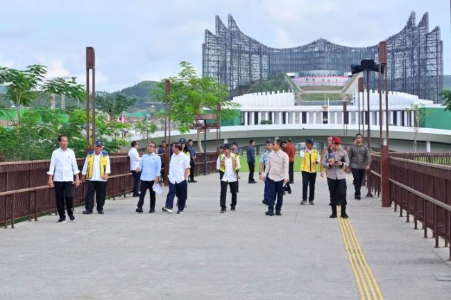 Plaza Seremoni Sumbu Kebangsaan