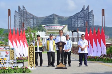 Plaza Seremoni Sumbu Kebangsaan