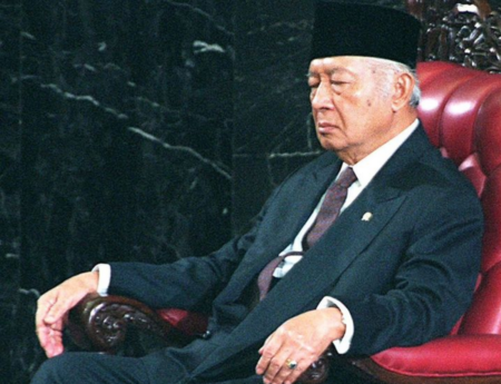 MPR hapus nama Suharto