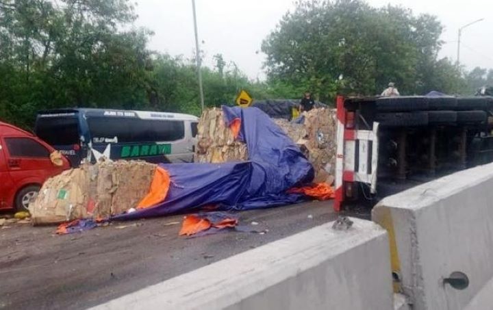 kecelakaan tol cipularang